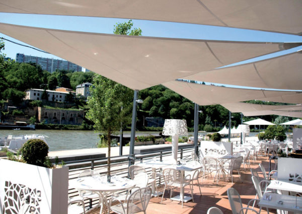 restaurant-toile-terrasse