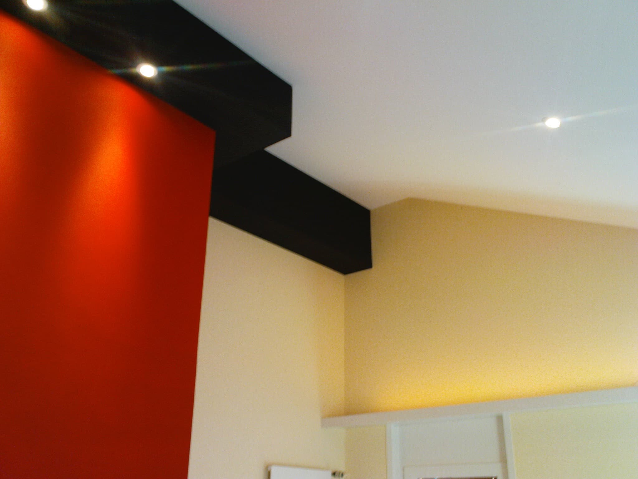 plafond tendu acoustique avec sports lumineux