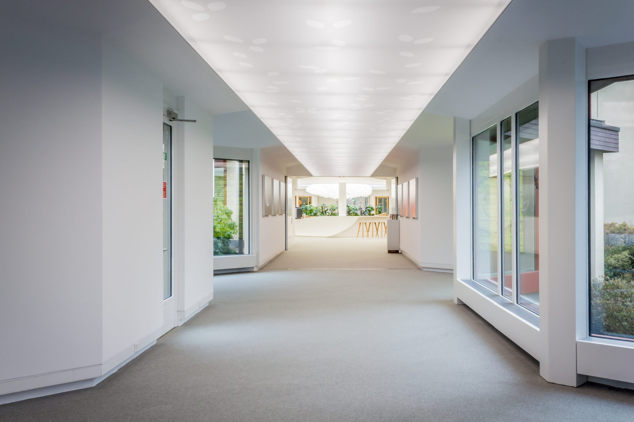 plafond tendu décoratif couloir