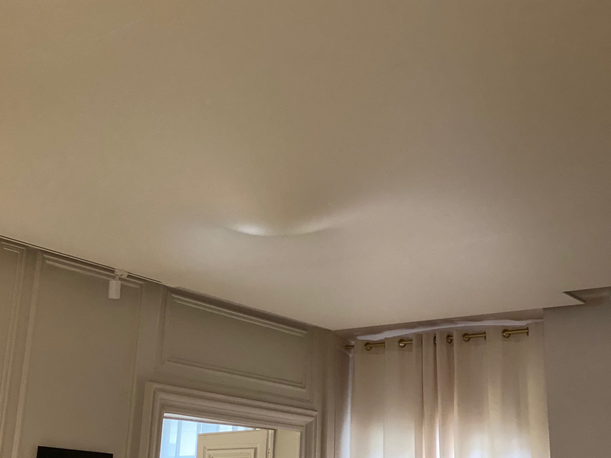 plafond tendu acoustique